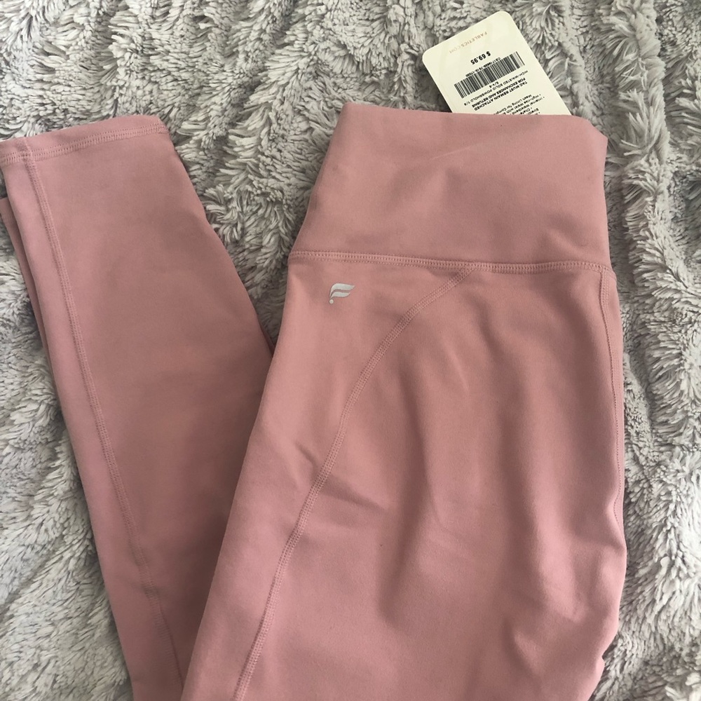 NWT!! FABLETICS high waisted solid powerhold 7/8